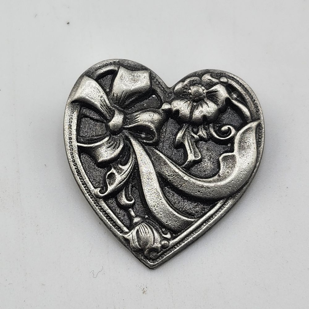Vintage White Swan Pewter Heart Ribbon Flower‎ Brooch